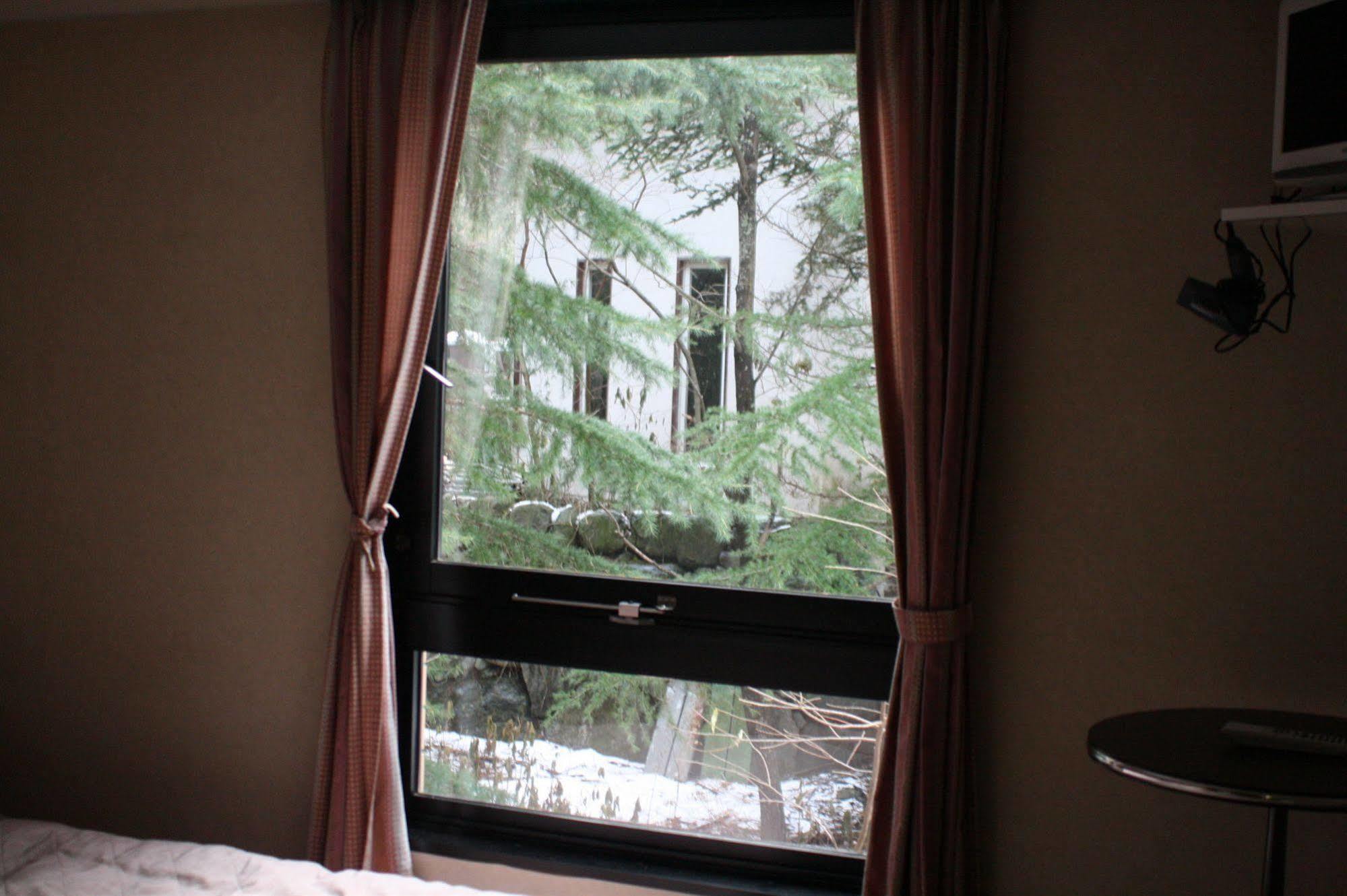 Red Sun Rooms Hakuba Exterior photo